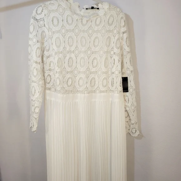 long sleeve lace holiday dress Cream Floral Lace Long Sleeve Mini Dress
